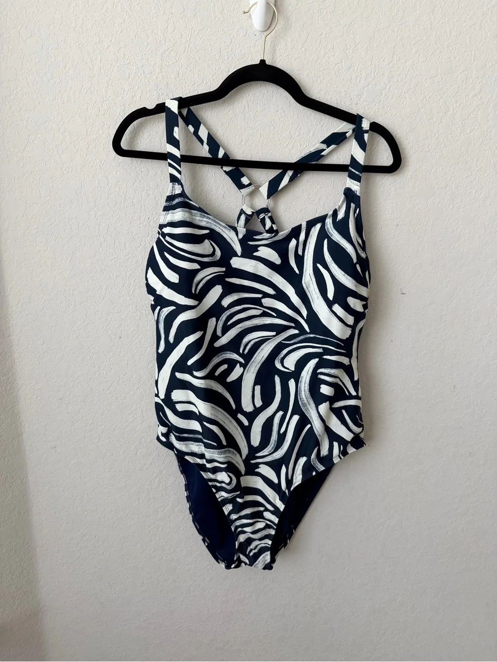 Hurley Blue & Cream Swirl-Print One-Piece Swimsuit Size XXL